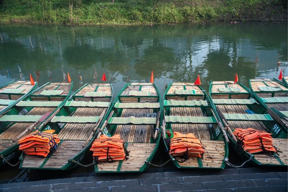 Trang An, Vietnam: 8 Tips to Avoid Crowds and Confusion