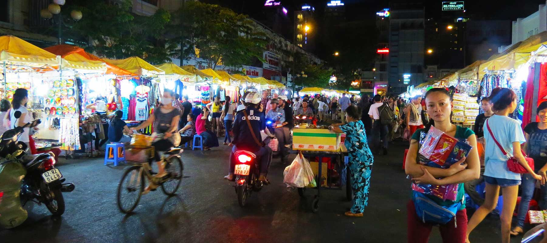 Top 8 Vietnam Night Markets: A Feast for the Senses