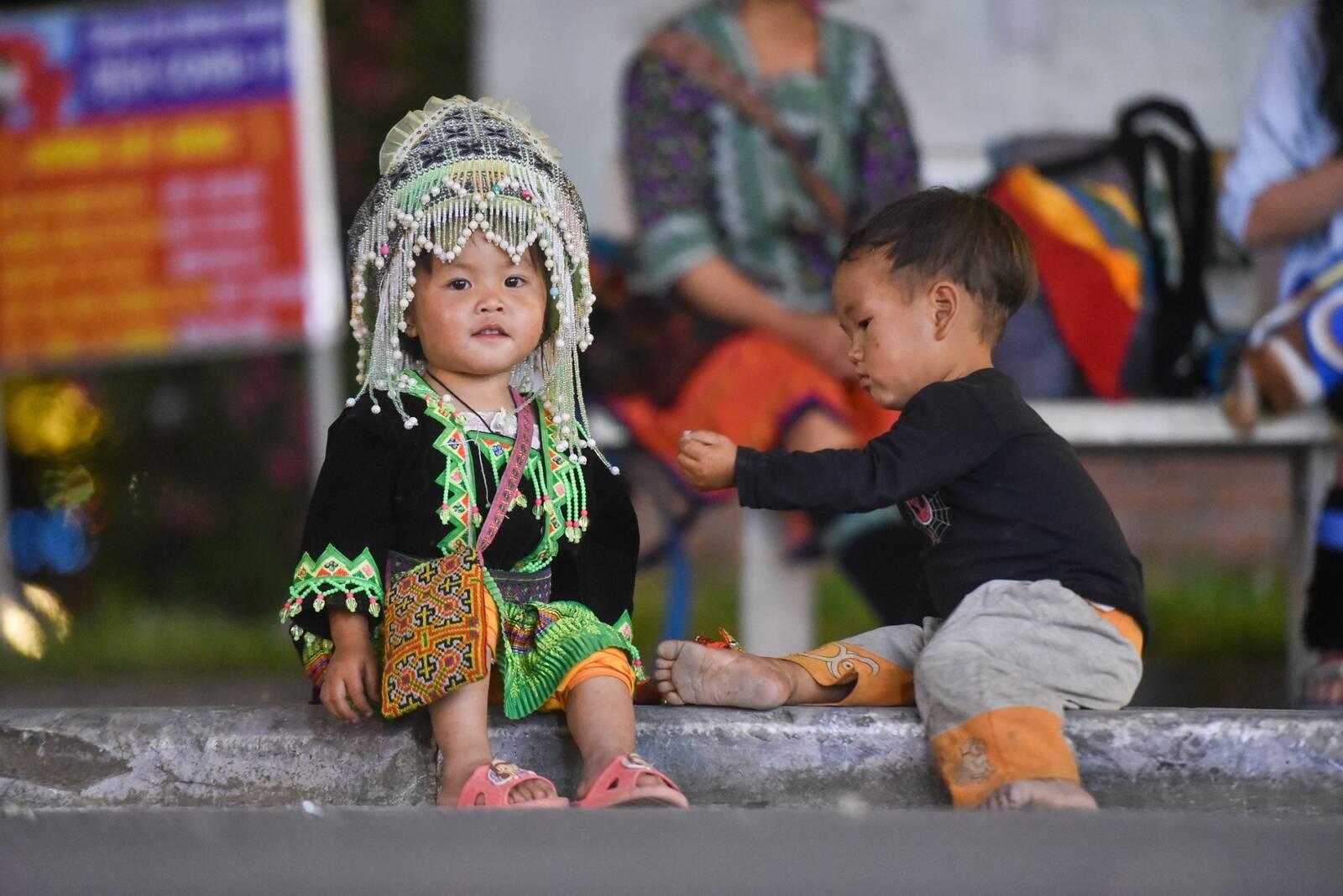Hello in Vietnamese: Xin Chào & Common Tourist Greetings