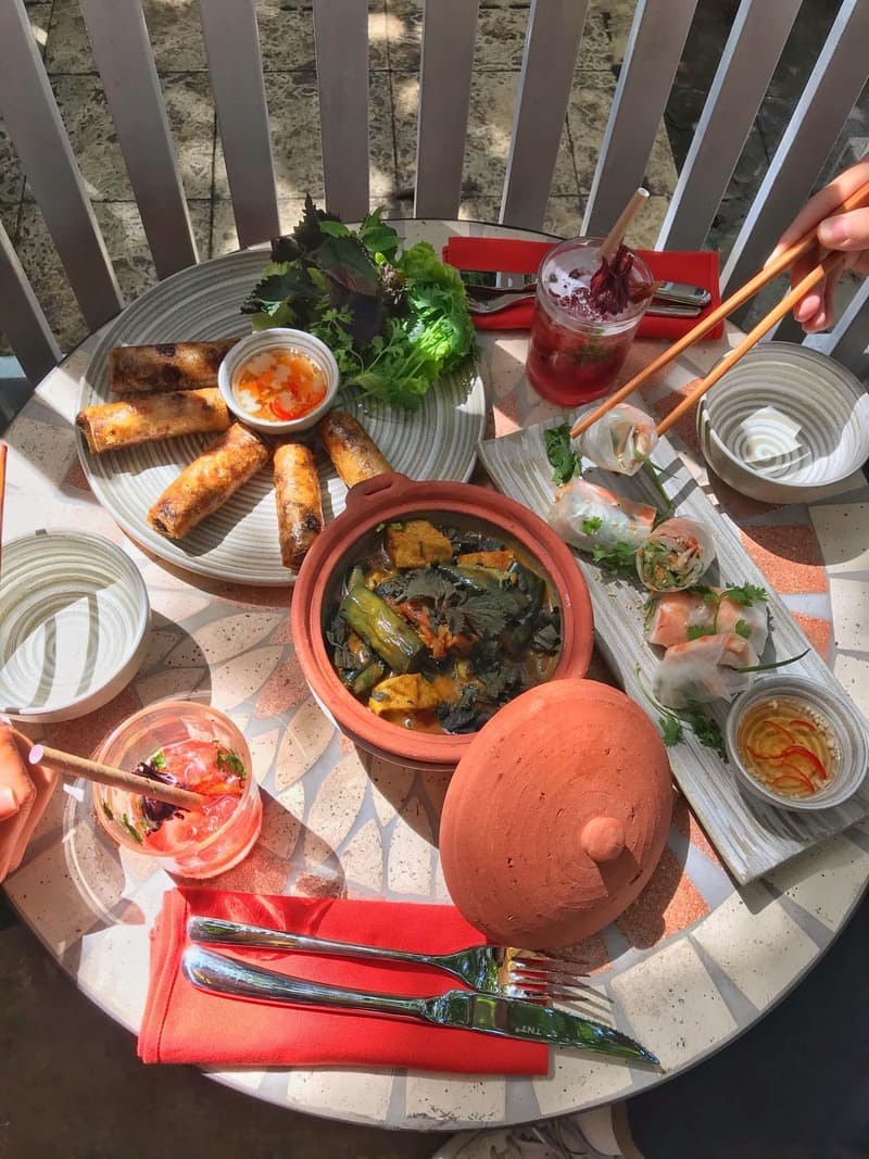 Chao Ban Restaurants