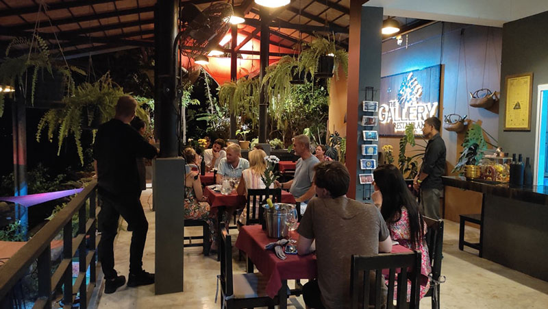 The warm and lively ambience of The Gallery