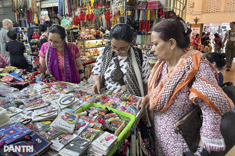 dong xuan market