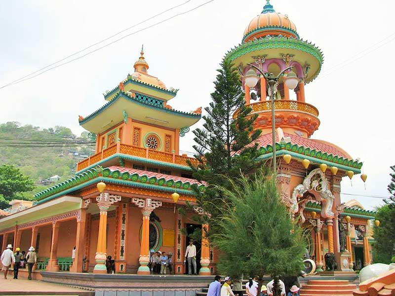 Tay An Pagoda