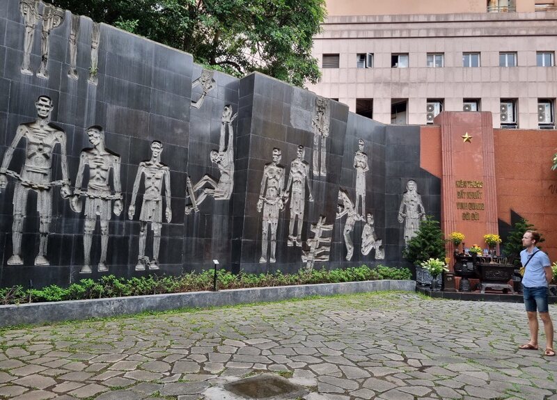Memorial to martyrs in Hoa Lo