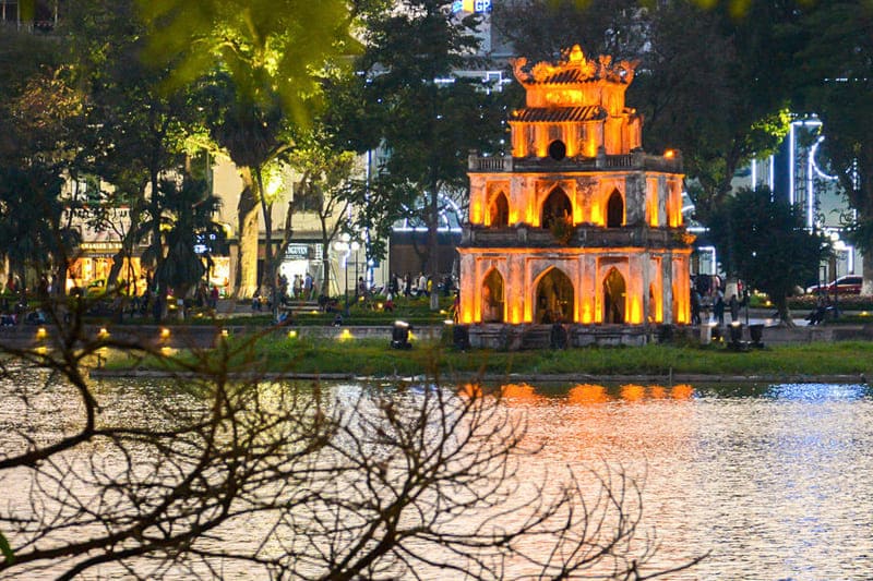 Hoan Kiem lake