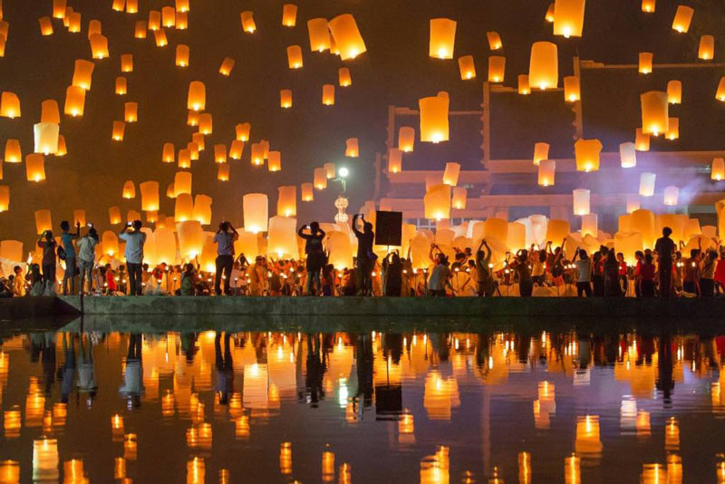 Loy Krathong Thailand