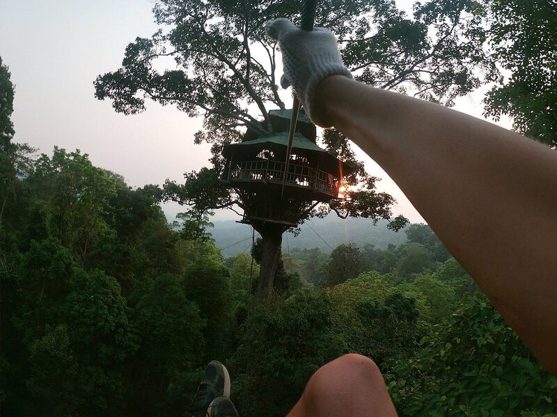 Transform into Tarzan again to reach the place to stay tonight!!