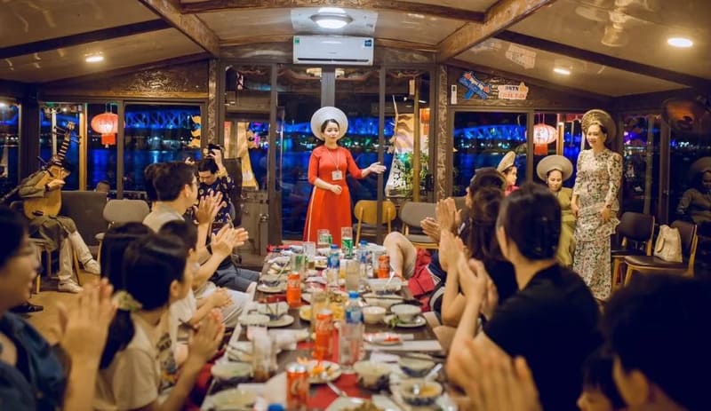  Dinner with Thuyen Rong Hue 