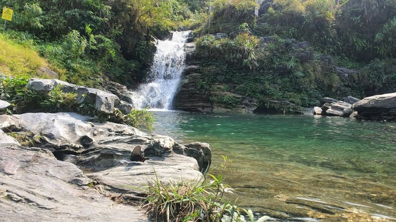 Du Gia waterfall