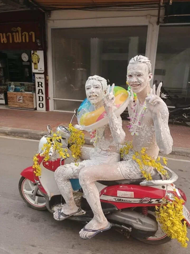 Songkran troll
