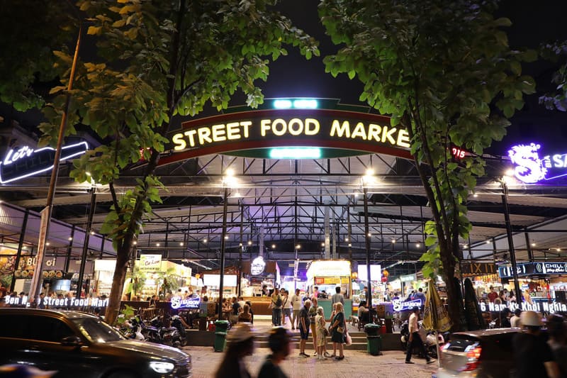 Ben Nghe Street Food Market