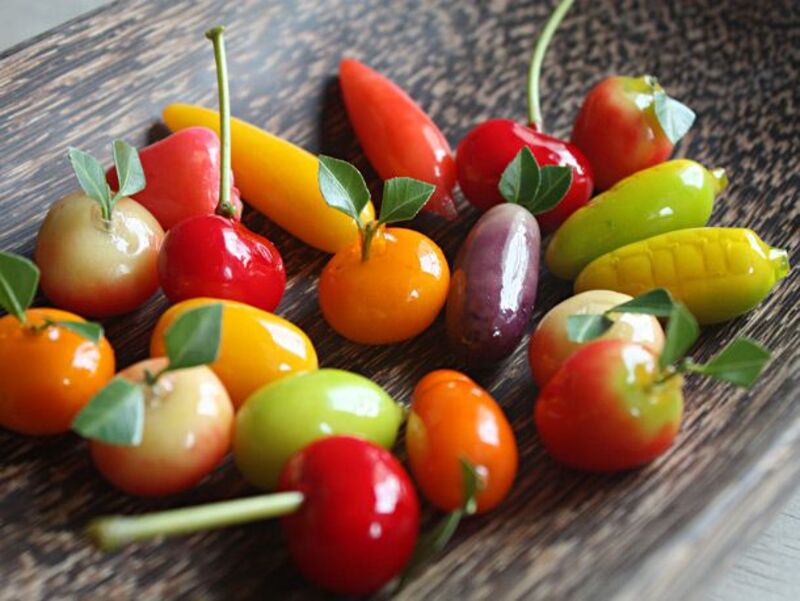 Luk chup (Thai mung bean desserts in the shape of a fruit)