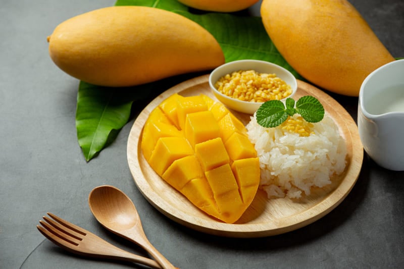 Khao Niao Mamuang (Mango Sticky Rice)