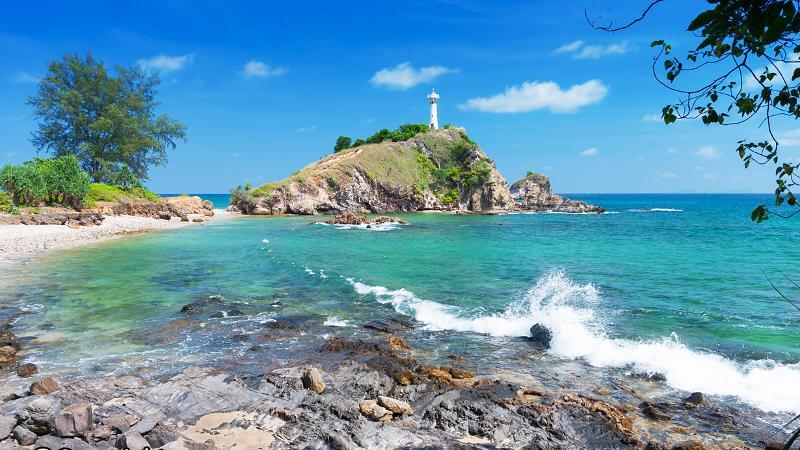 Koh Lanta, island of millions of eyes