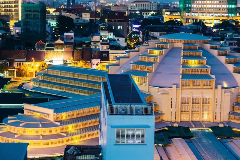 The remarkable architecture of the central market