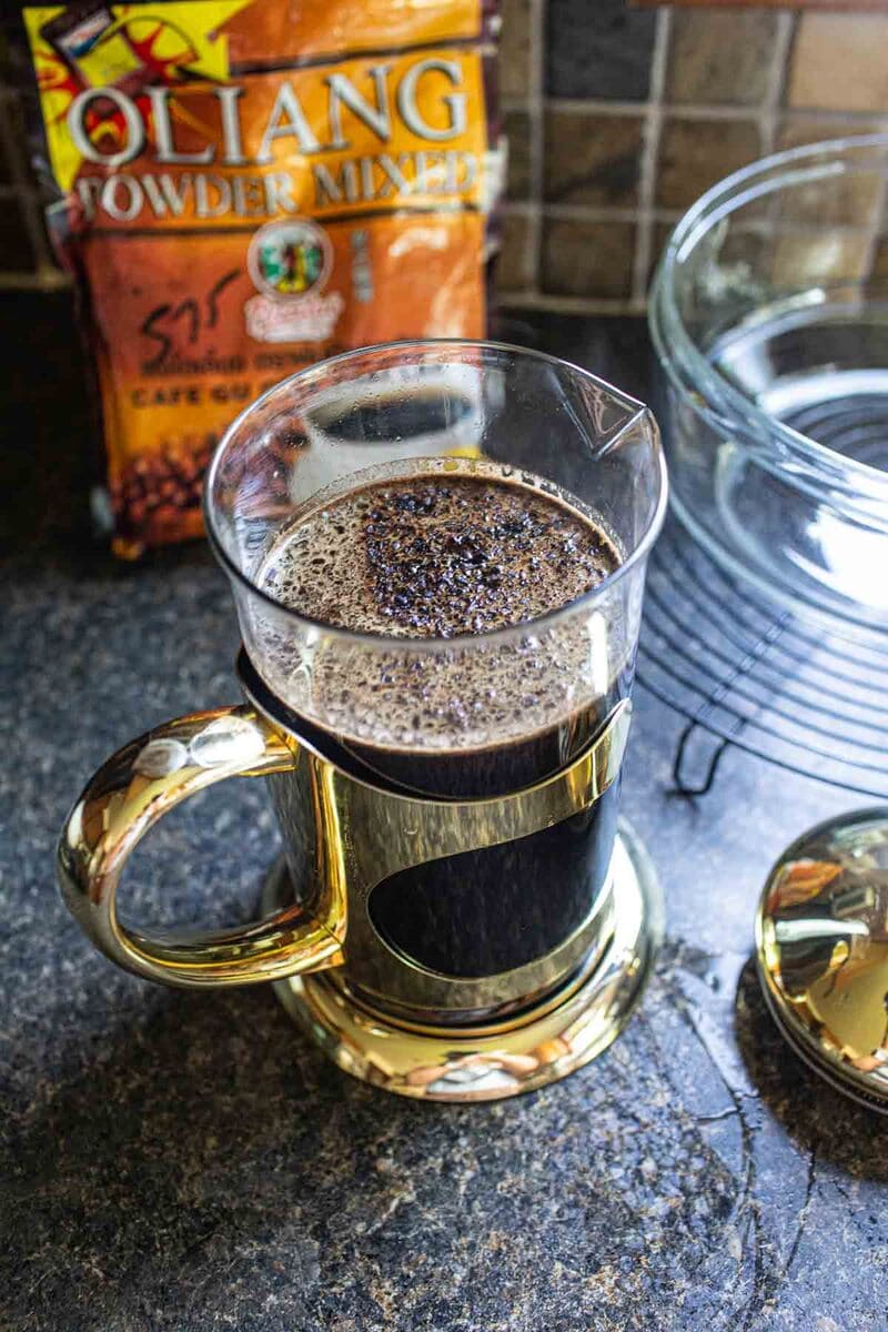 Oliang, Traditional Thai Iced Coffee
