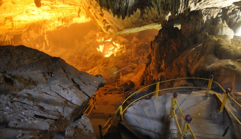 Hua Ma Cave is no less majestic than Nguom Ngao Cave in Cao Bang