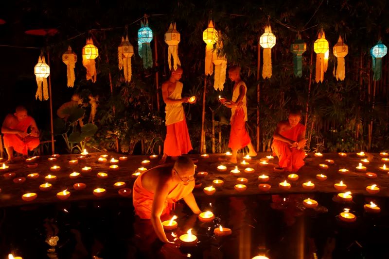 Loy Krathong in Chiang Mai