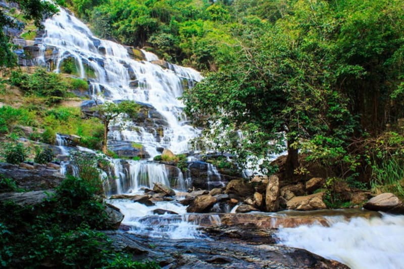 Mae Ya Waterfall