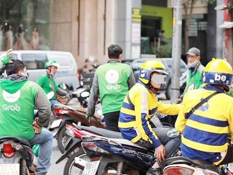 Grab, and Gojek