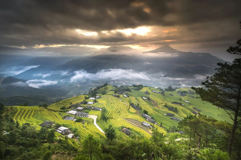 At the top of the Tay Con Linh mountain range