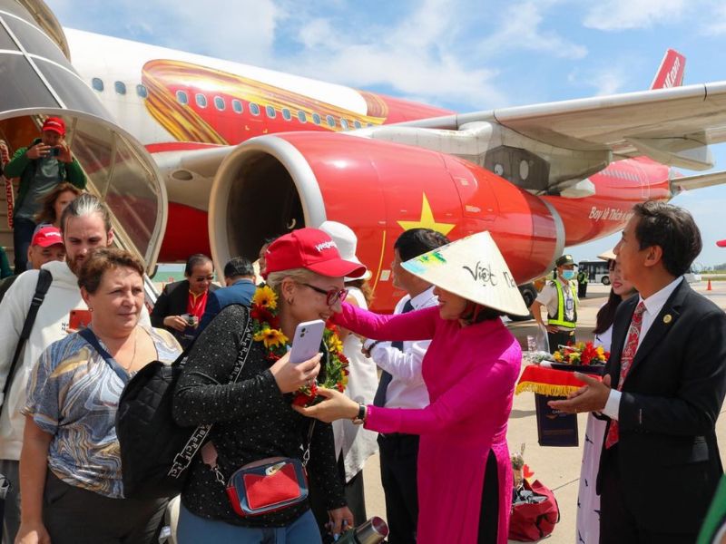The people of Vietnam are very friendly and always welcome tourists