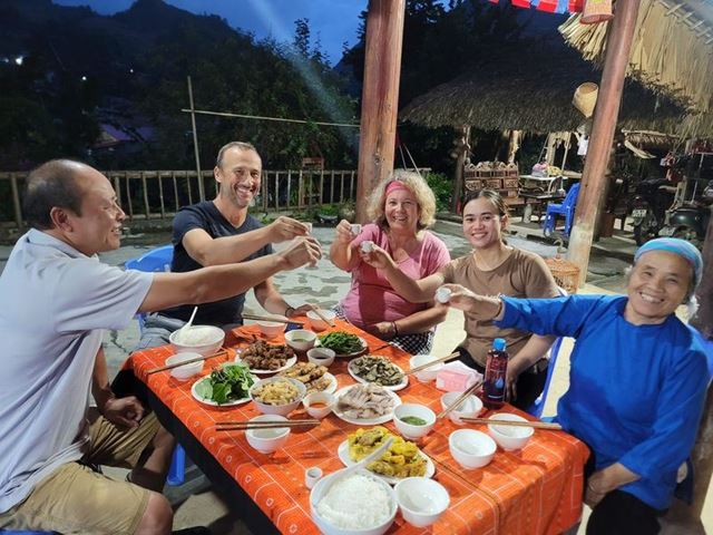 10 Days, 10 Colors: A Journey from South to North Vietnam