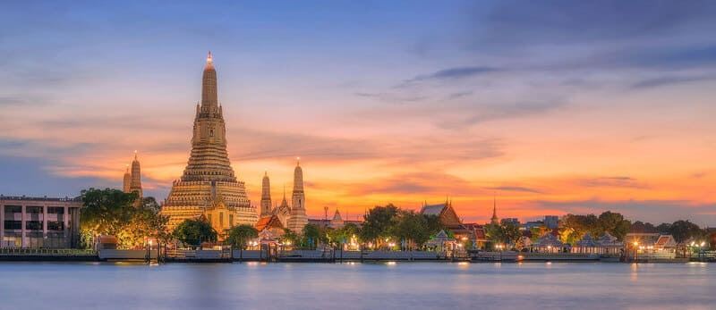 Thailands capital in a single frame: The beauty of Bangkok.