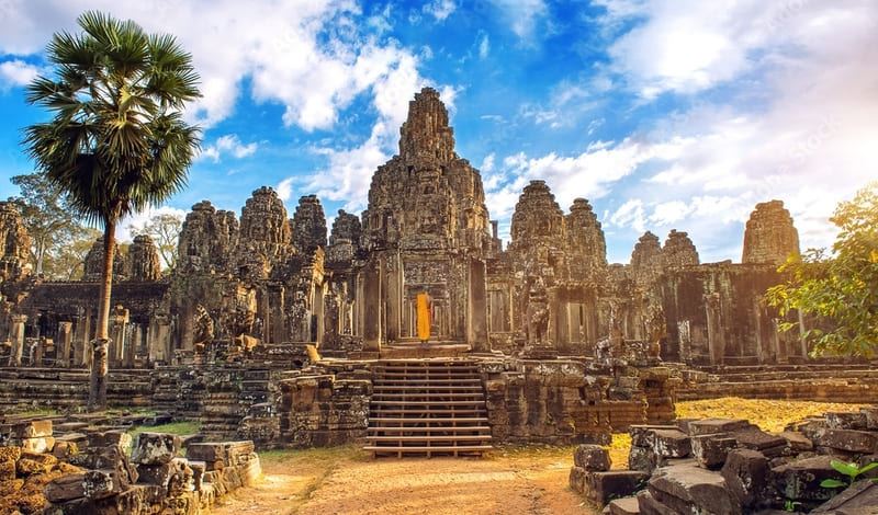 Exploring ancient wonders: Siem Reaps mystical temples unfold
