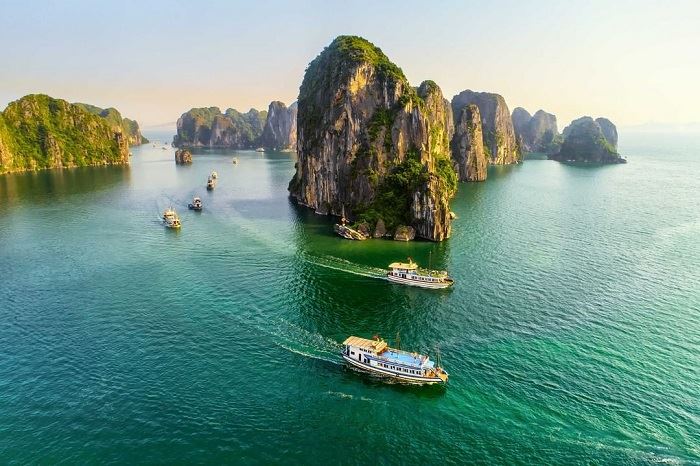 Ha Long Bays breathtaking panorama 