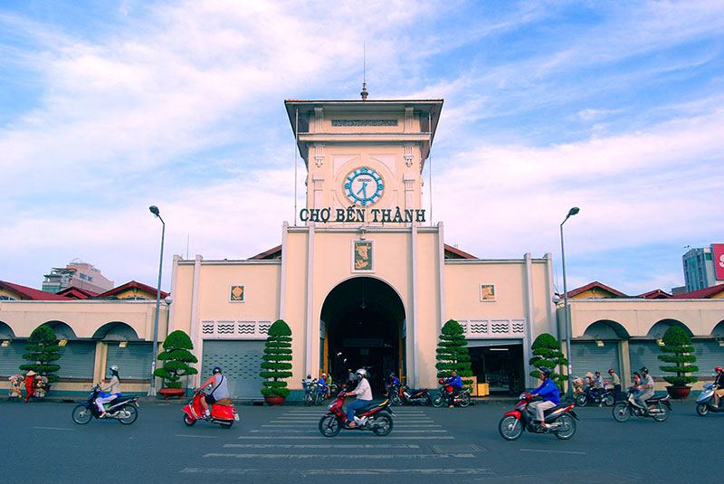 Bustling streets and vibrant life in Ho Chi Minh City