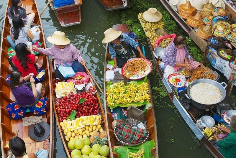 Thailands capital in a single frame: The beauty of Bangkok.