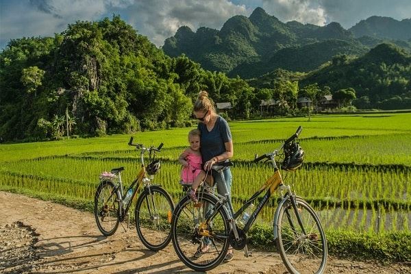 Family trip to Ninh Binh